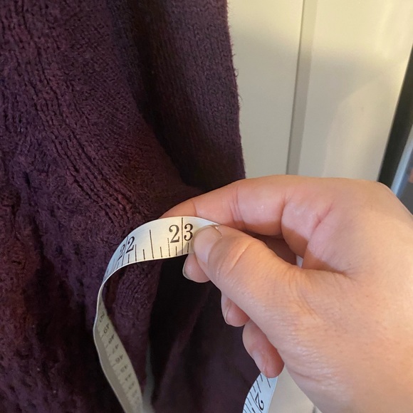 Simply Vera Vera Wang embellished layered-look tunic Burgandy Cable knit sweater - Picture 7 of 12